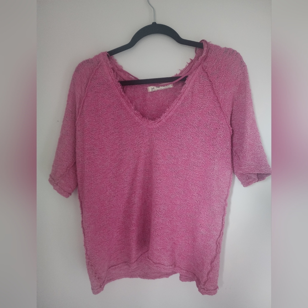 Free People pink v-neck top.  XL